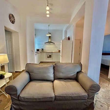 Acogedor Apt 8Pax 4Bdr 2Bth - Cozyhomesevilla1 Exteriör bild