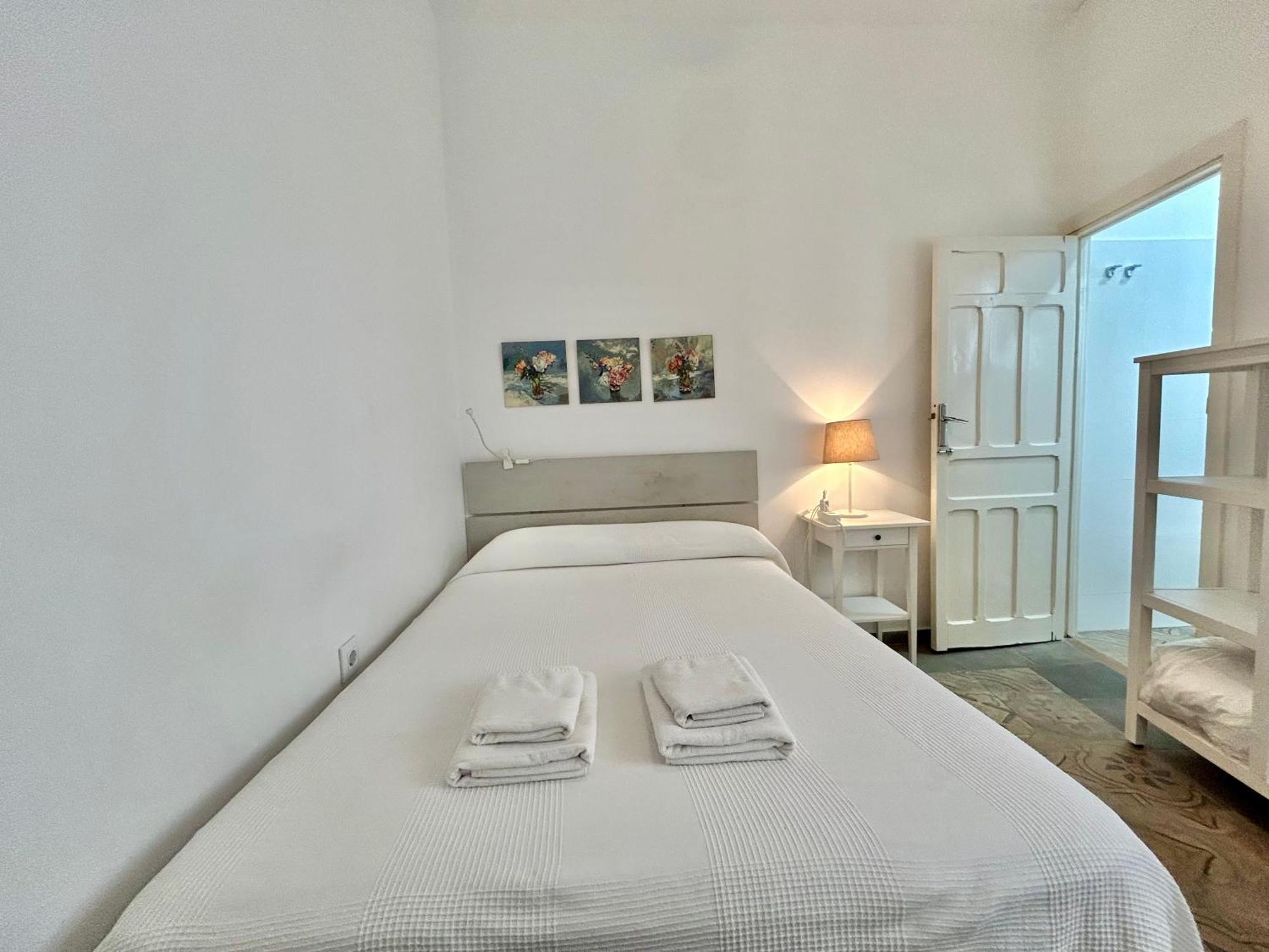 Acogedor Apt 8Pax 4Bdr 2Bth - Cozyhomesevilla1 Exteriör bild